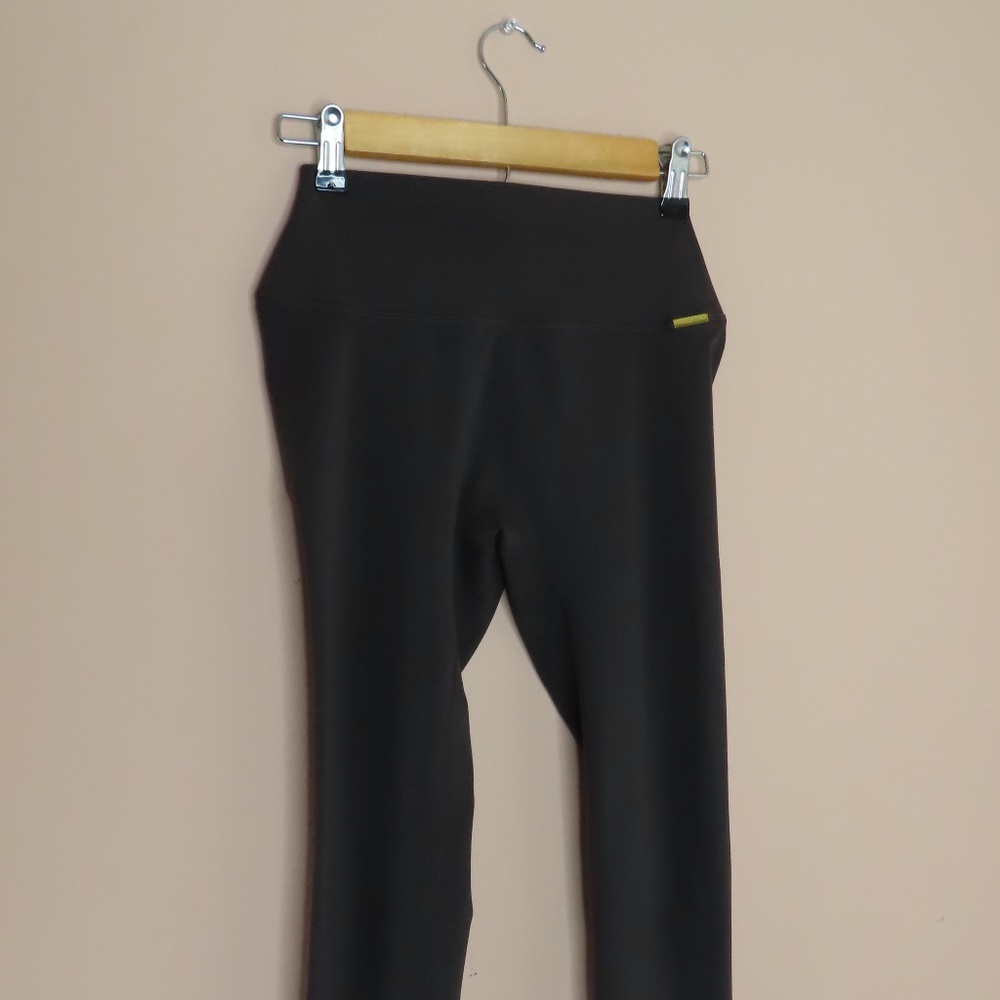 KW x Cleo Harper | Brown Leggings